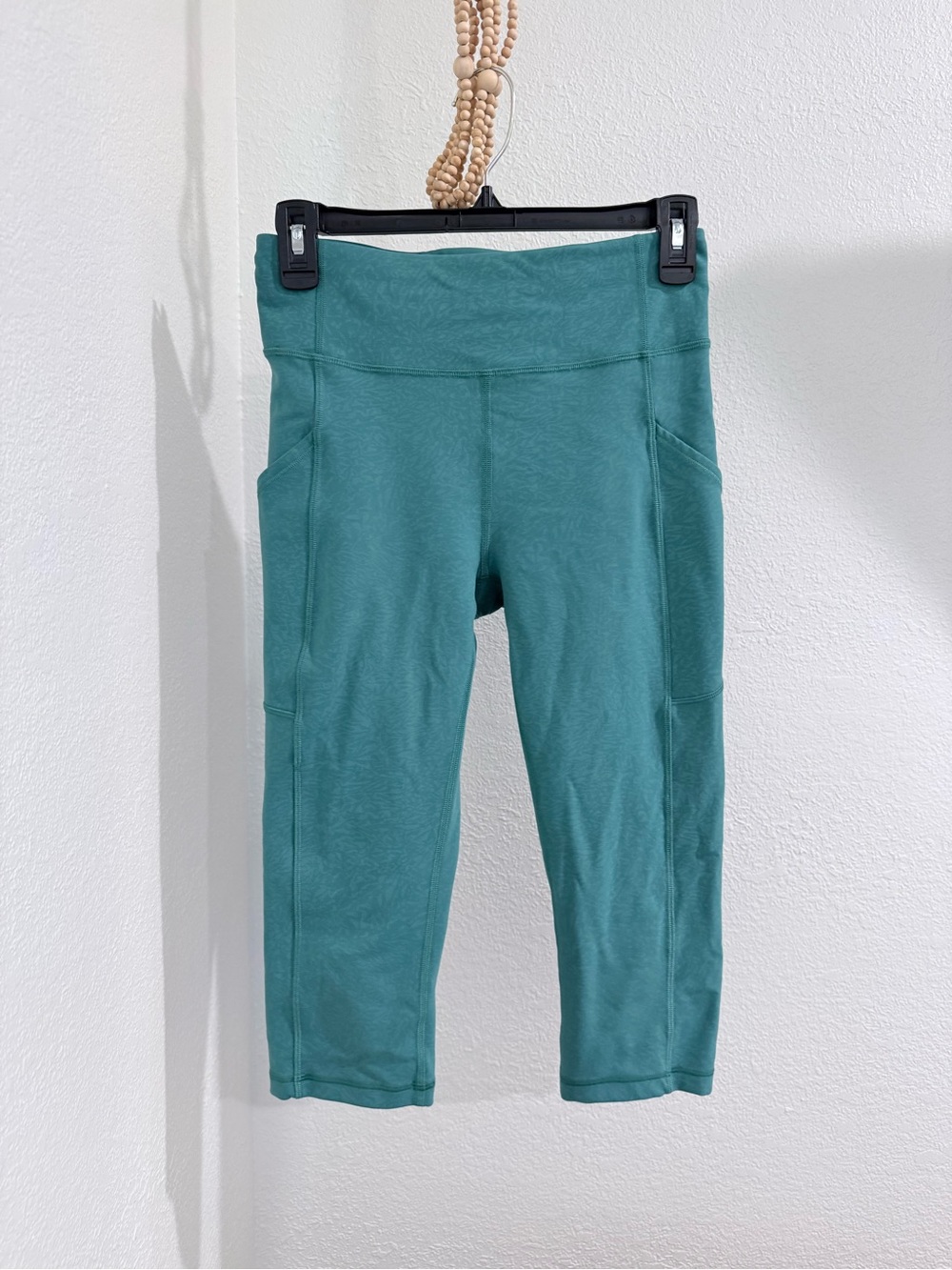 Lululemon Invigorate Tight Cropped Pant